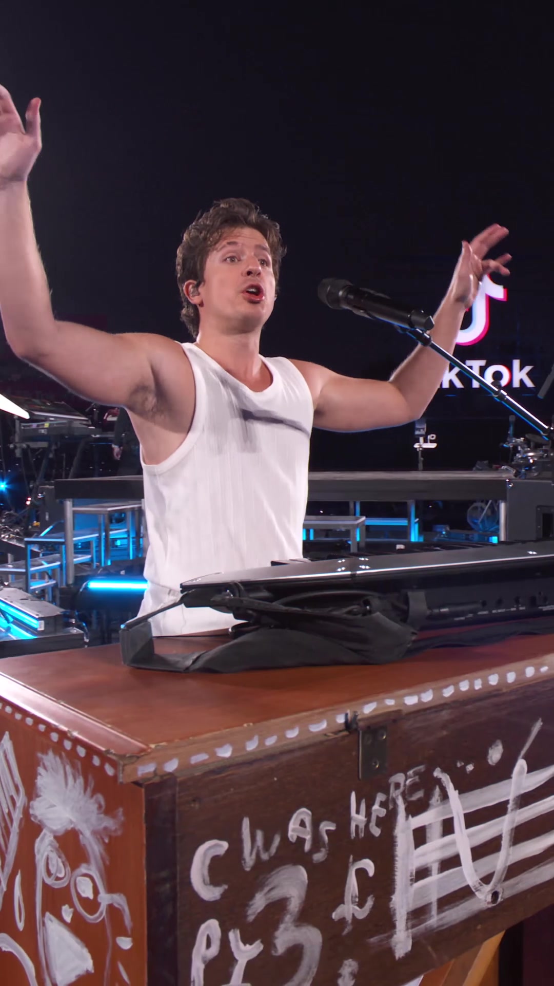 Multi-Camera Concert Broadcast, clip 2